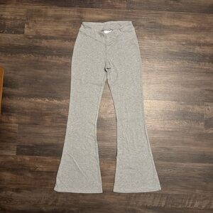 Cozy Ribbed Crossover Waistband Flare Legging Pants - Heathered Gray